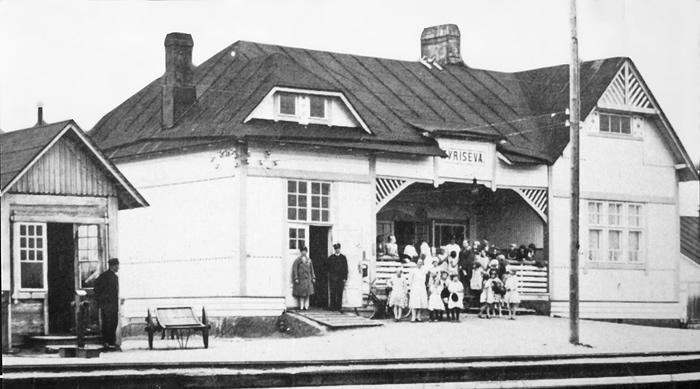 вокзал Тюрисевя после 1905г.jpg