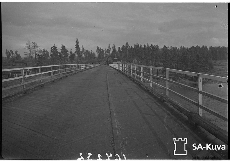 sa-kuva_164232_Kuukauppi_1944-09-21.jpg