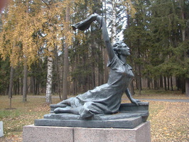 dien-01: Памятник Раймонде Дьен на Приморском шоссе