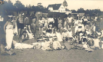 sr Nikitin Terijoki 191x-01: На пляже в Териойки. Фото М. Г. Никитина, начало 1910-х гг.