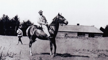 В.А. Серов на лошади в Ино
