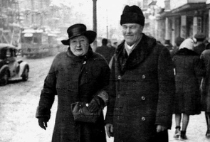 Григорий Виссарионович Комаров с женой Екатериной Павловной ок.1940г. Бухарест